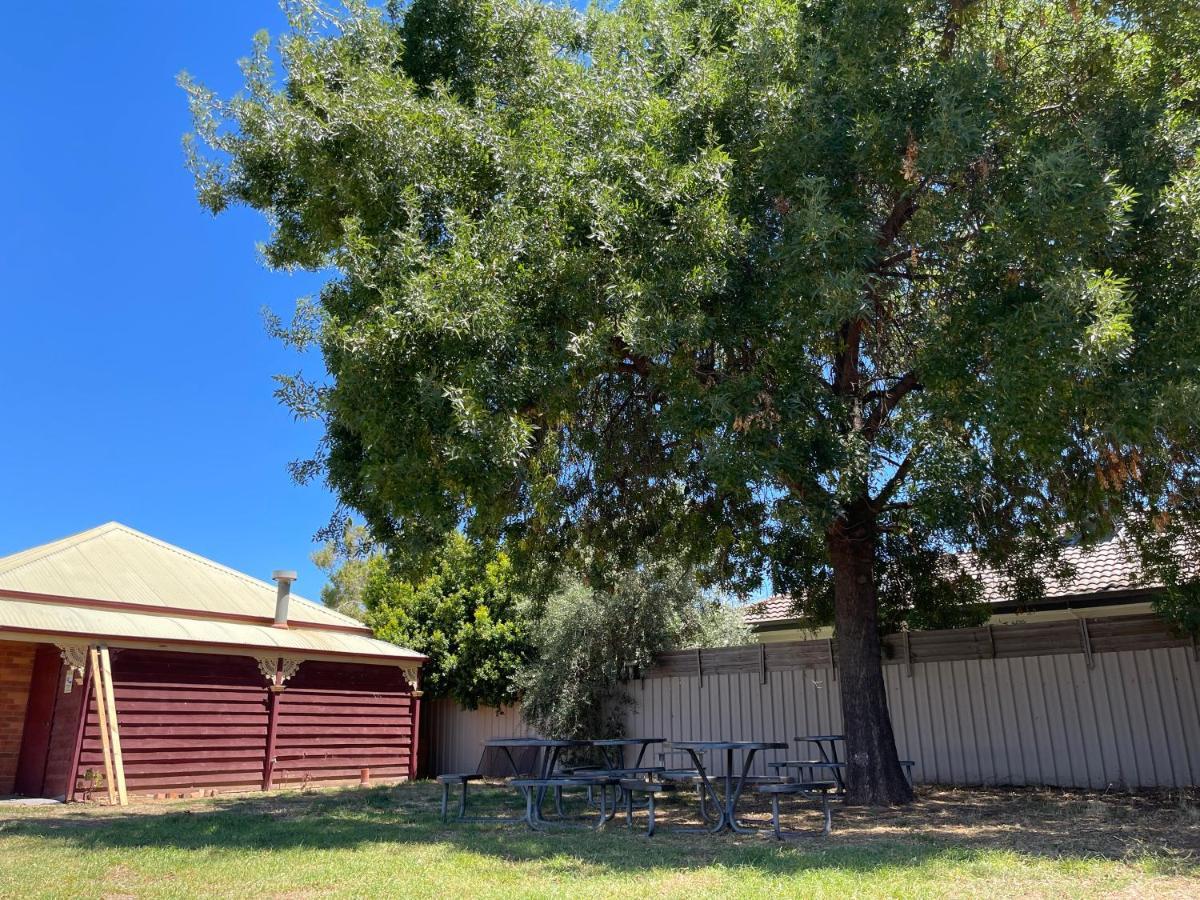 Philadelphia Motor Inn Australia Buitenkant foto