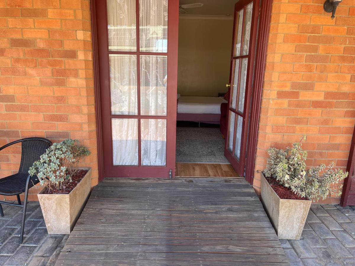 Philadelphia Motor Inn Australia Buitenkant foto