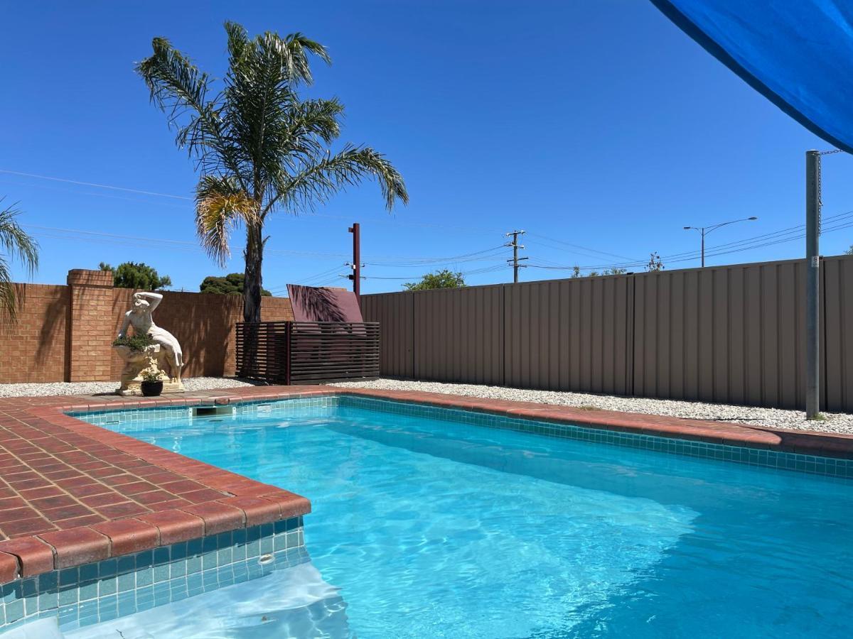Philadelphia Motor Inn Australia Buitenkant foto